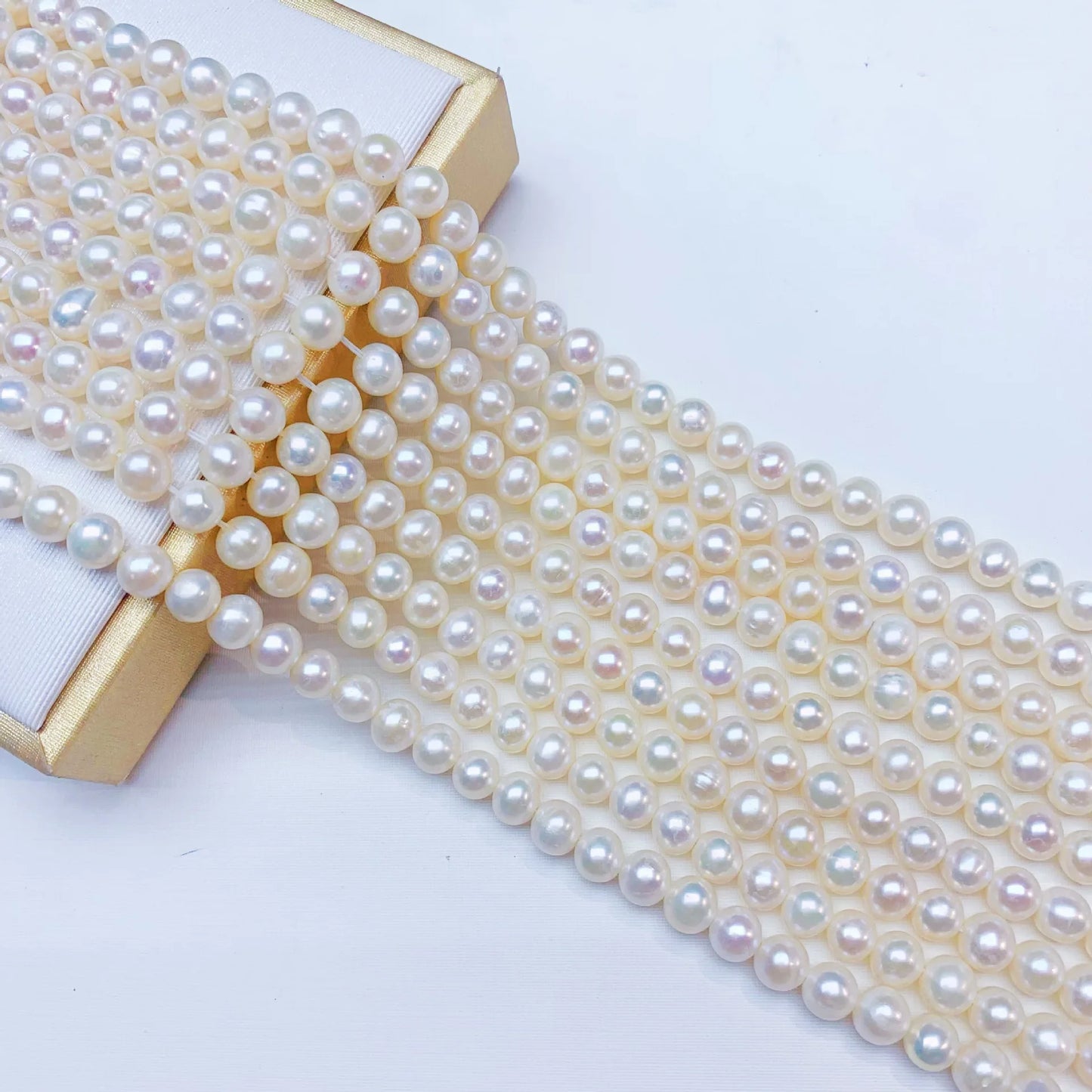 4A grade 4-5mm cultured natural freshwater marrow-free pearls, high-grade white jewelry with freshwater pearls
