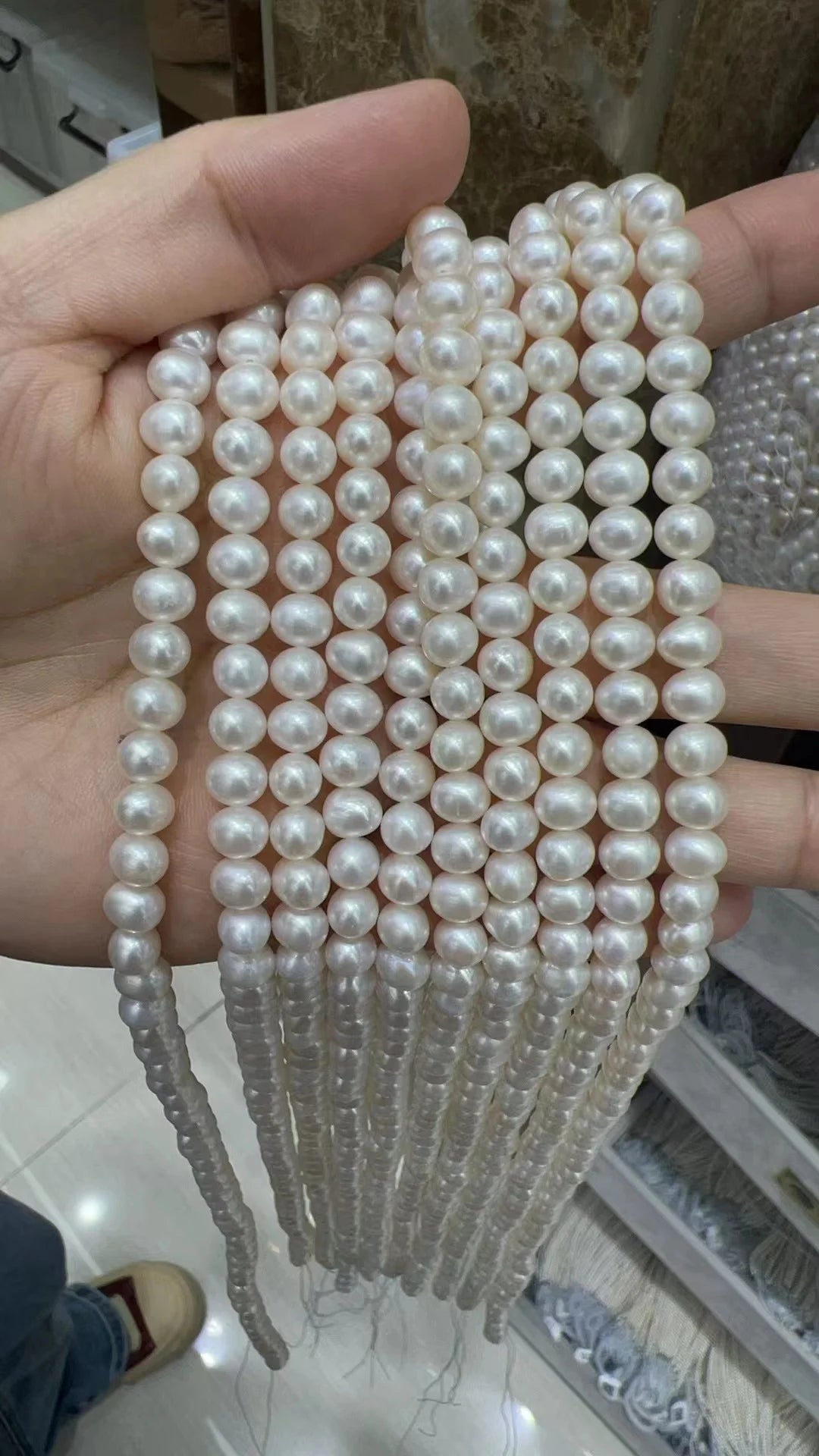 High-quality 7-8mm freshwater natural white pearls in bulk for DIY high-gloss high-roundness jewelry making