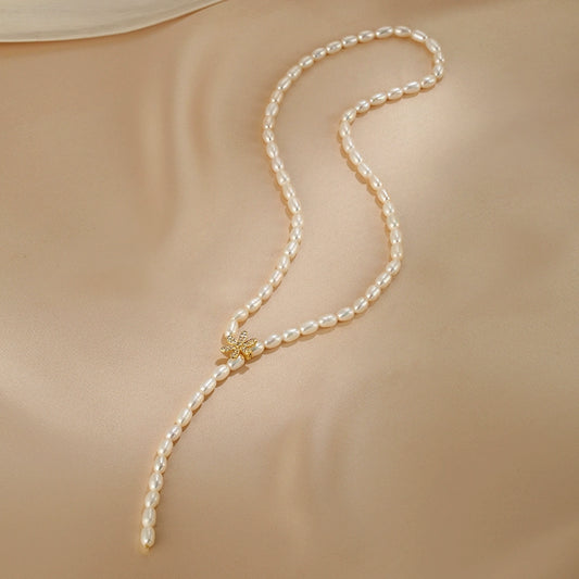 Natural Pearl Necklace Ladies French Delicate Snowflake Beads