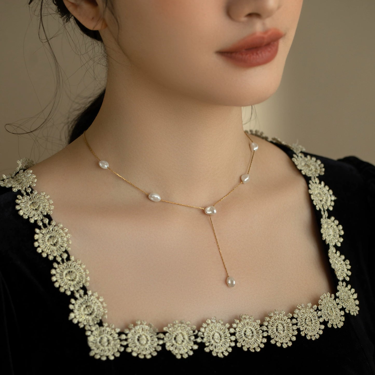 Pearl Necklace Vintage Y-Shaped Chain Handmade Baroque Shredded Silver Pearl Necklace