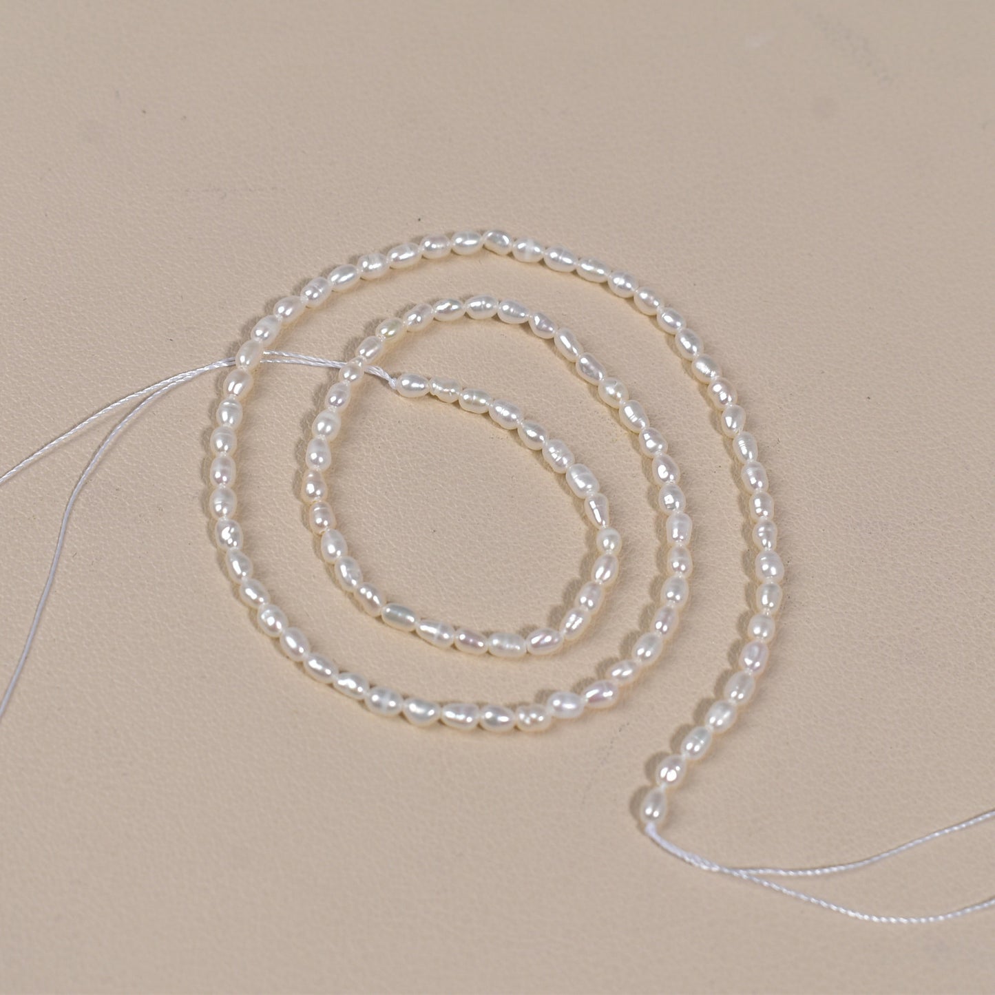 1044 2.5-3mm natural freshwater pearl DIY beading material wholesale