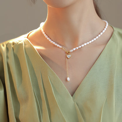 Freshwater pearl necklace femininity retro French freshwater white fritillary love pendant light advanced collarbone chain