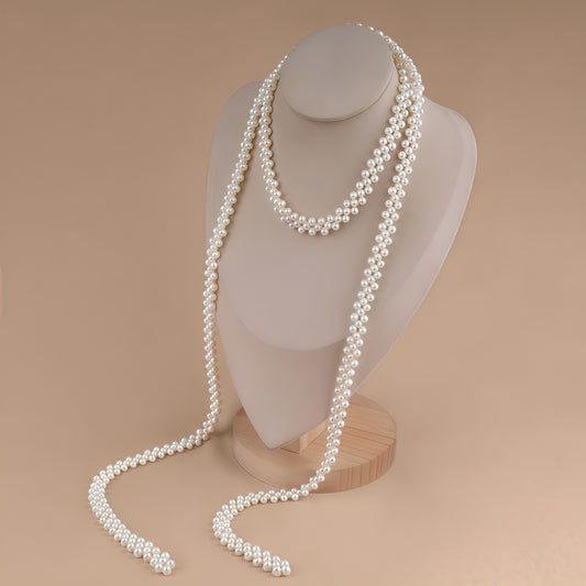 Hand-knitted long pearl sweater chain