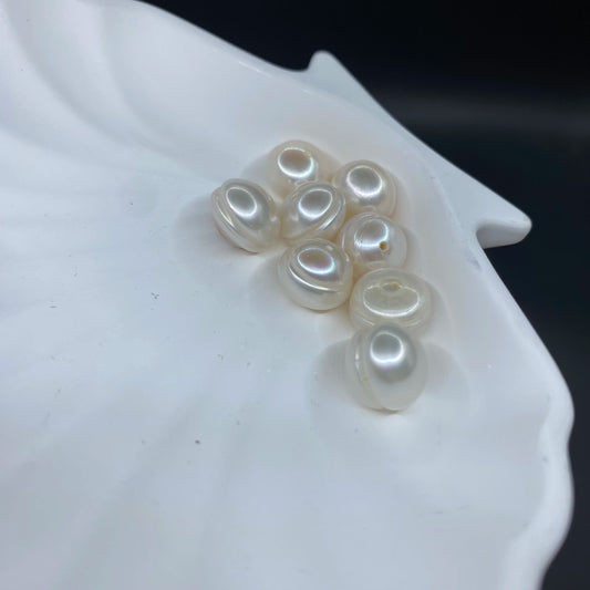 Zhuji Selling 3A Wholesale Price Natural Half Drilled Holebttton Pearl 6.5mm-9.5mm High Quality Loose Shape Freshwater Pearl
