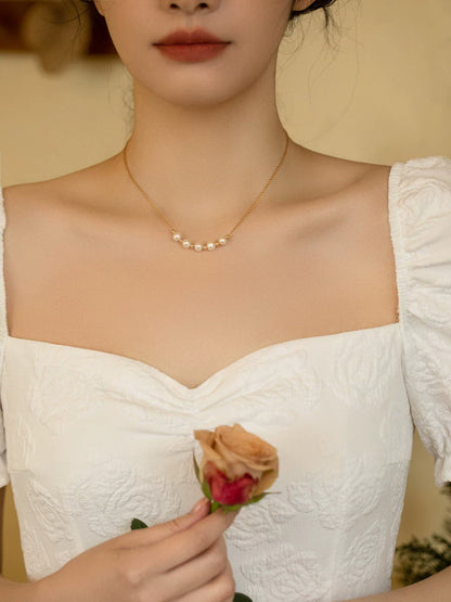 New Women's Freshwater Pearl Necklace Chain Retro Birthday Gift