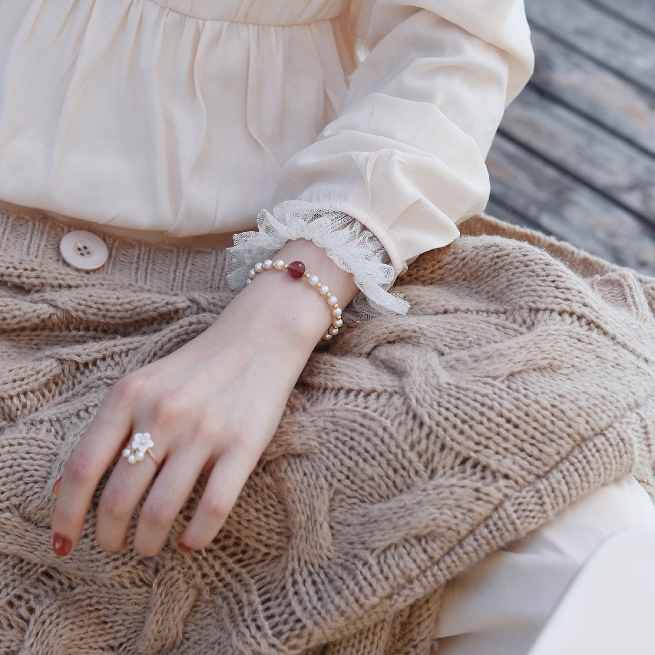 Natural freshwater pearl bracelet female pigeon blood red strawberry crystal bracelet 14k bag gold jewelry female gift wholesale