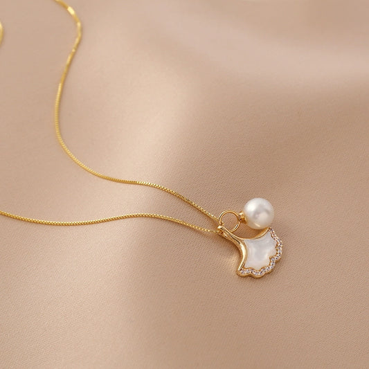 Ginkgo biloba pearl necklace women's jewelry design sense natural white fritillary exquisite