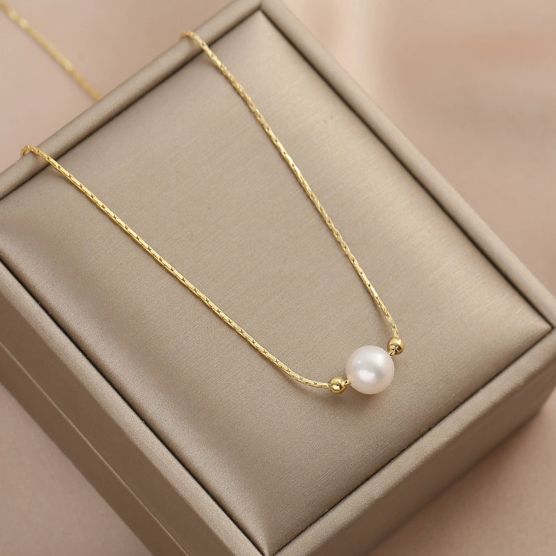 Natural freshwater pearl necklace feminine minimalist temperament collarbone chain single pendant