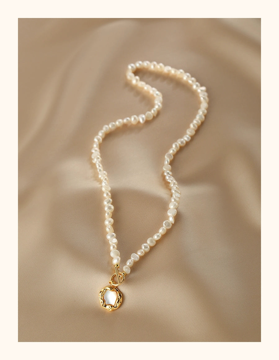 Baroque natural pearl necklace women's exquisite design OT buckle, shell pendant neck chain