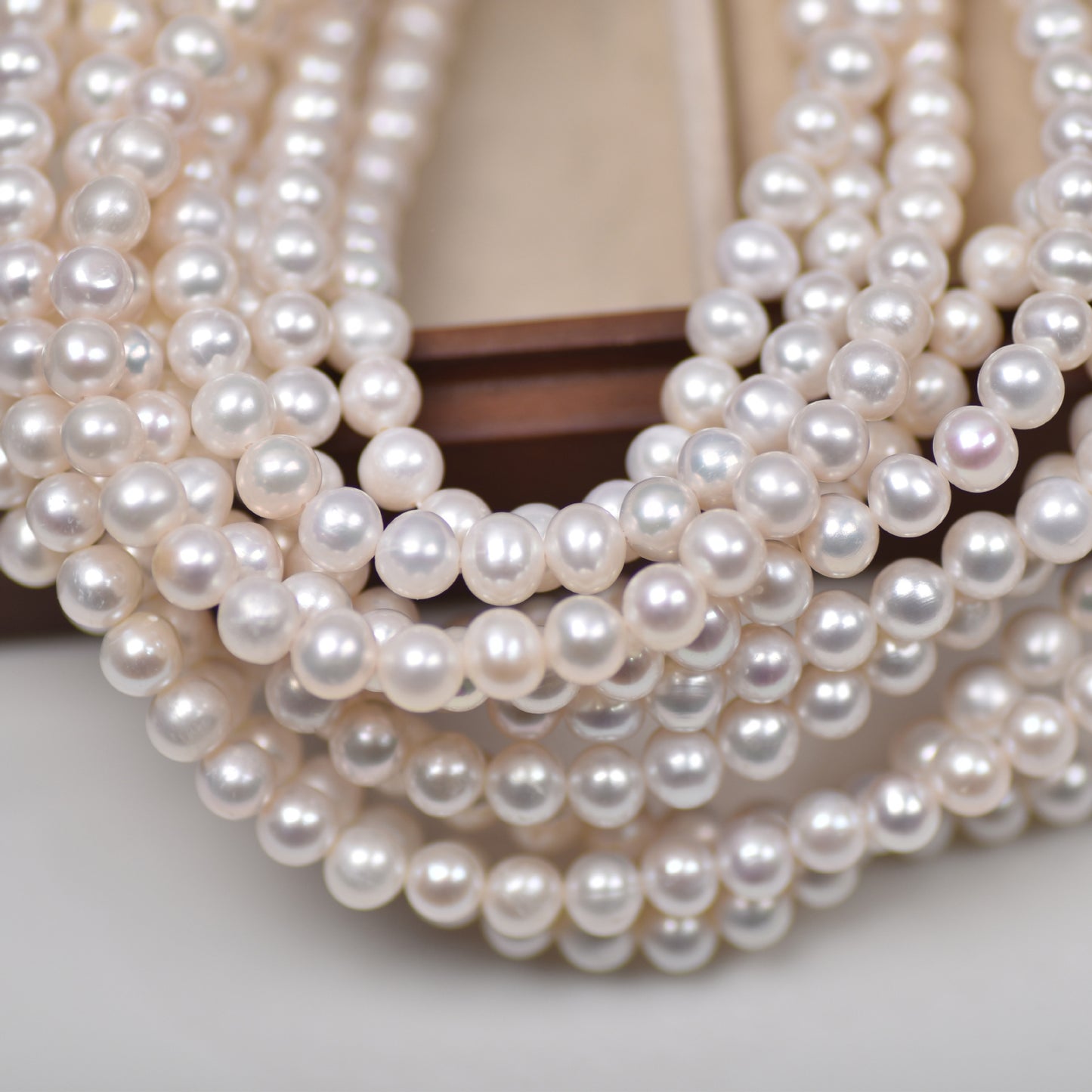 1121 Freshwater nearly round pearl beads about 6mm loose beads DIY beads wholesale