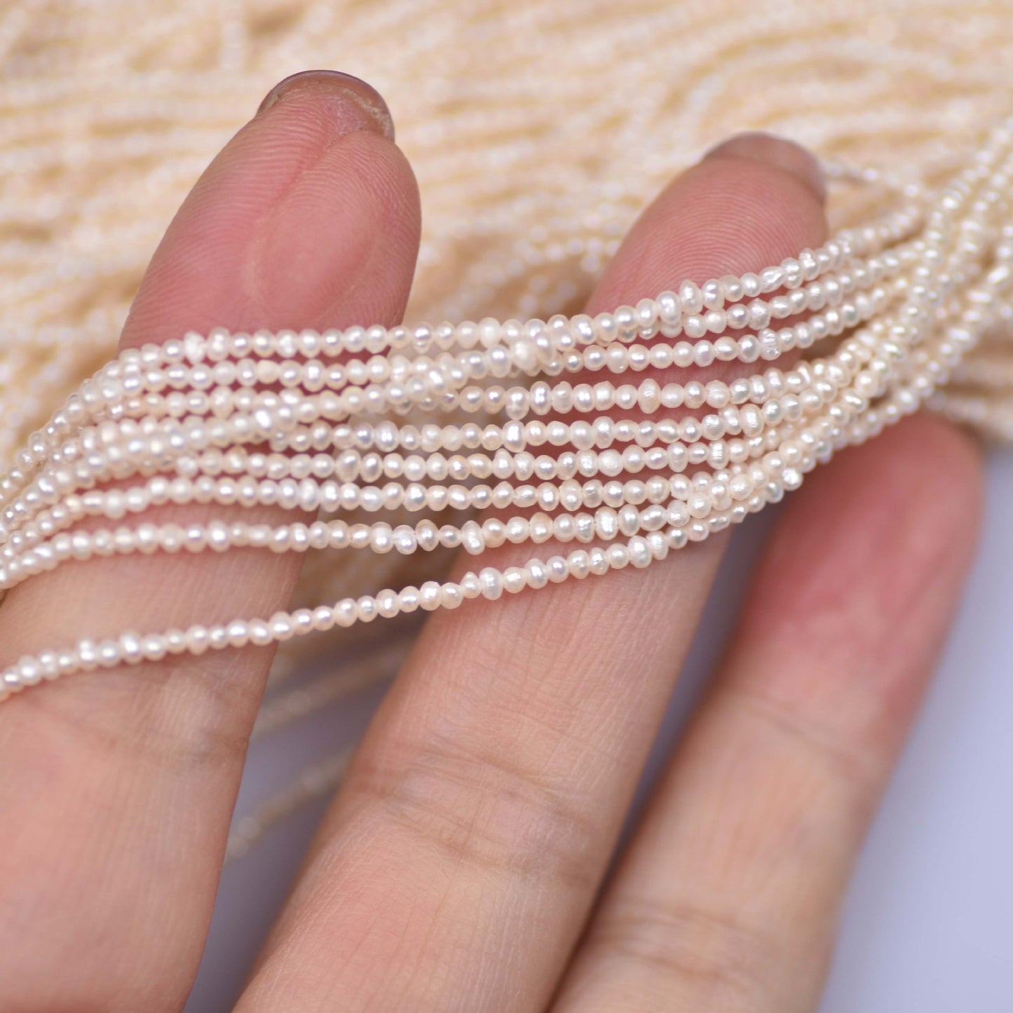 1186 Natural Freshwater Pearl 1.5-1 Small Pearl Wholesale Loose Beads