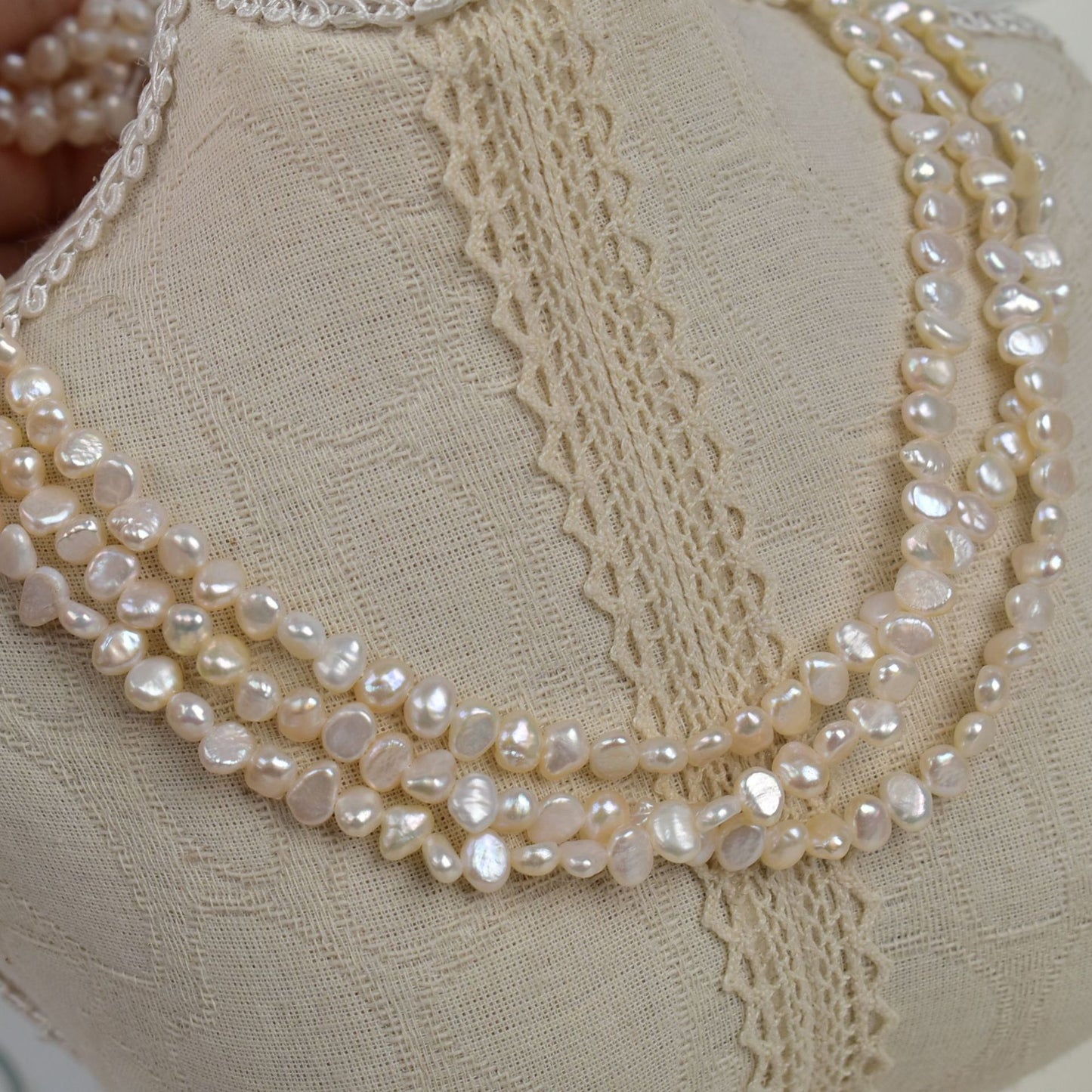 1319 40cm long, Baroque double-sided light pearl Irregular 5-6mm Natural freshwater pearl Raw materials working in progress