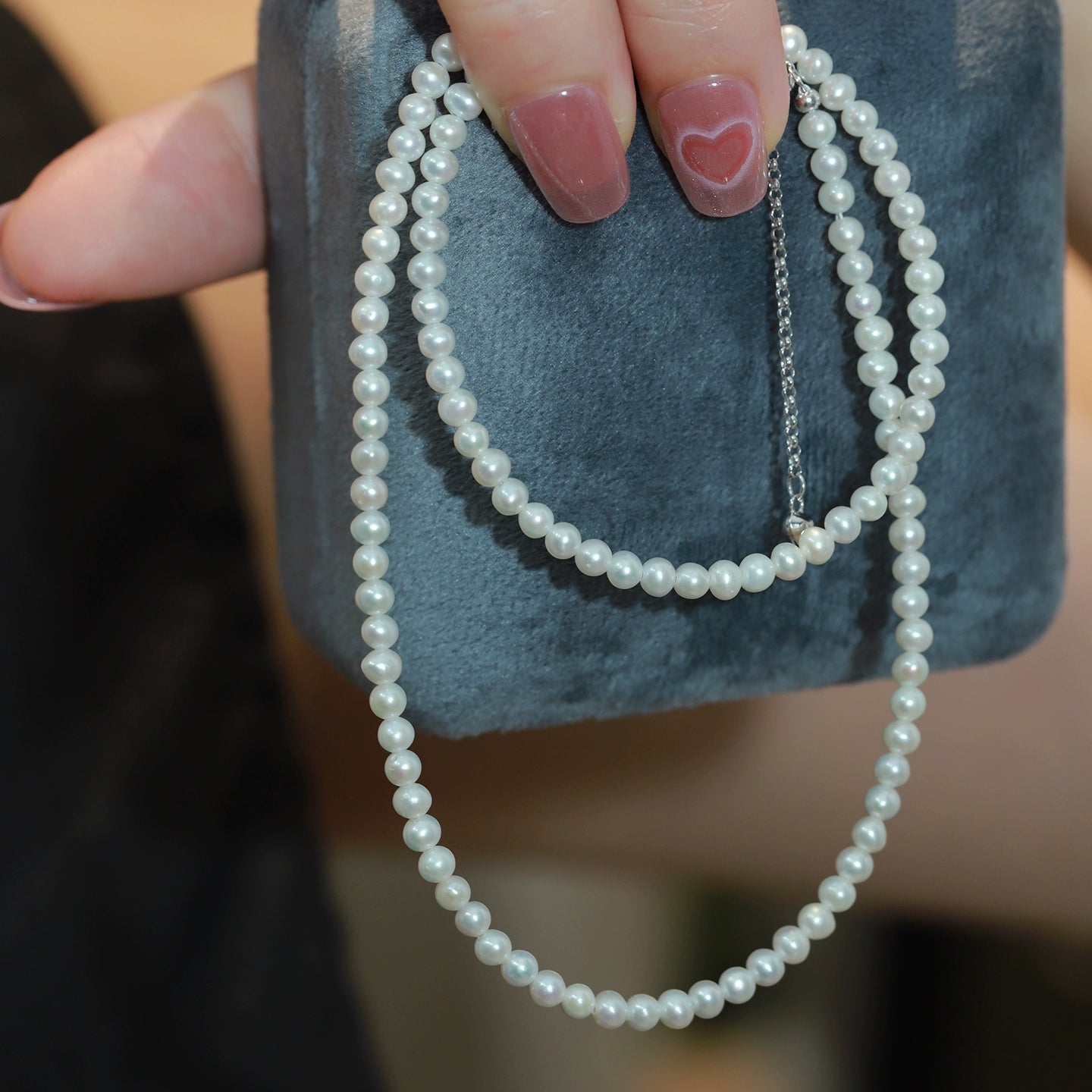 1621    3-4mm  pearl necklace stacked