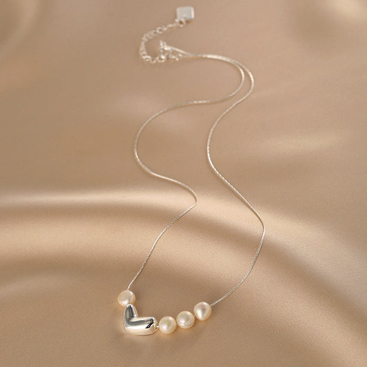 Natural Pearl Necklace Ladies S925 Silver Exquisite Sweet Love Pendant