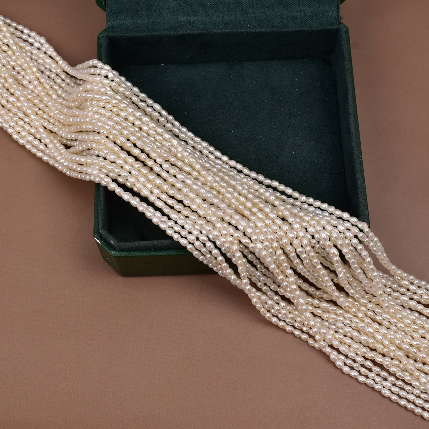 1041 Natural freshwater pearl 2-2.5mini beads loose beads wholesale