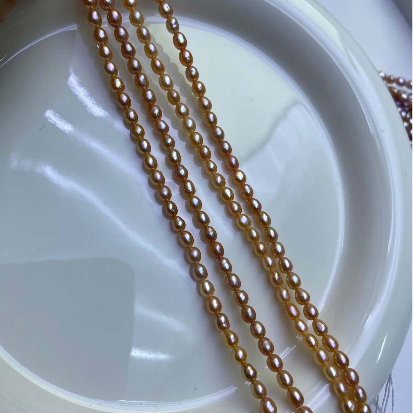 1056 Natural Freshwater Pearl 3-4mm Purple Rice Beads