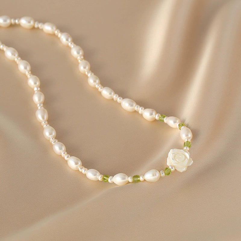 Natural freshwater pearl necklace female niche exquisite elegant camellia neck chain temperament simple collarbone chain