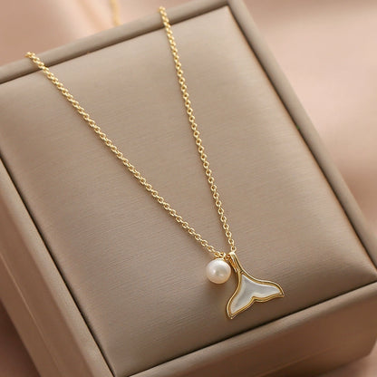 Mermaid tail pendant, freshwater pearl necklace, women's light luxury niche sterling silver collarbone chain, Valentine's Day gift for girlfriend