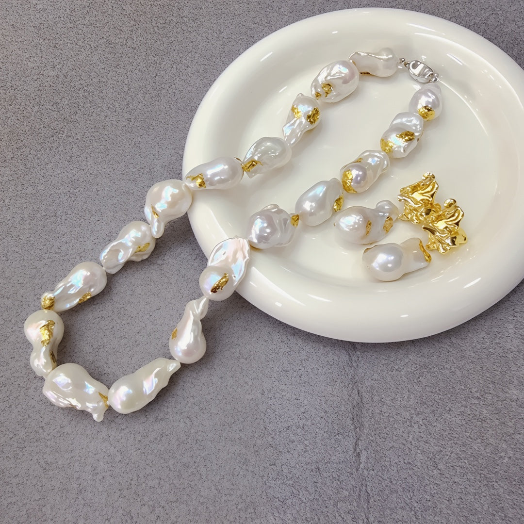 Natural special-shaped fishtail large baroque pearl necklace gold foil handicraft large pearl plain chain women