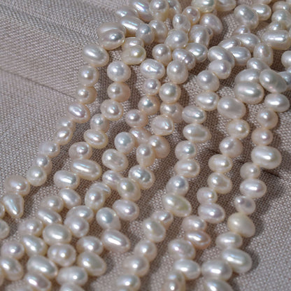 1027 Strong Light  Side Hole Rice Beads about 4-5mm Natural Freshwater Pearl Beads Handmade