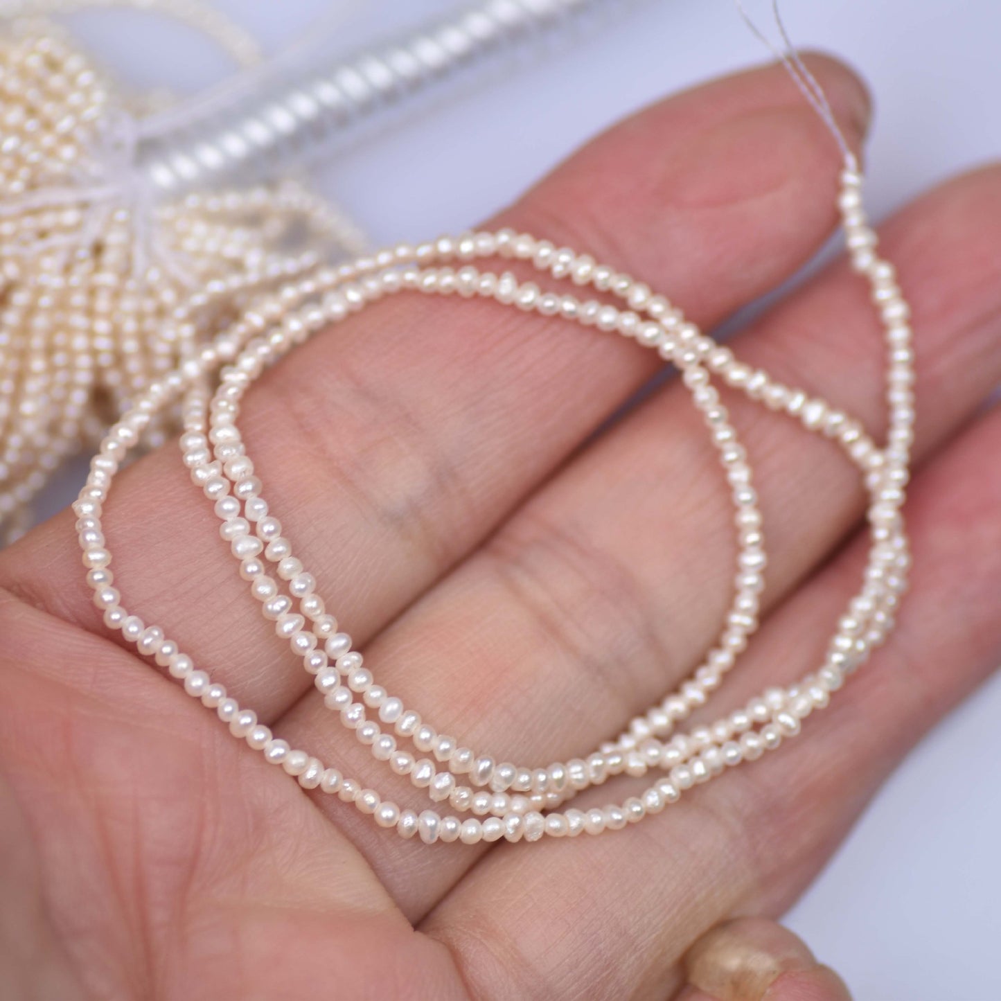 1186 Natural Freshwater Pearl 1.5-1 Small Pearl Wholesale Loose Beads