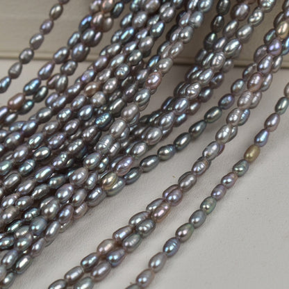 1046 Natural Freshwater Pearl Gray Rice Bead 3-4mm