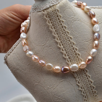 1219 Natural Freshwater Pearls 9-10mm
