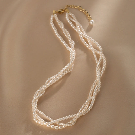 Multi-layer pearl necklace women's high-end sense light luxury niche collarbone chain personality versatile 2025 new popular neck chain