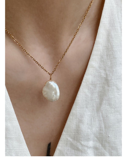 Petal Baroque Natural Pearl Necklace Ladies Pendant Ornament