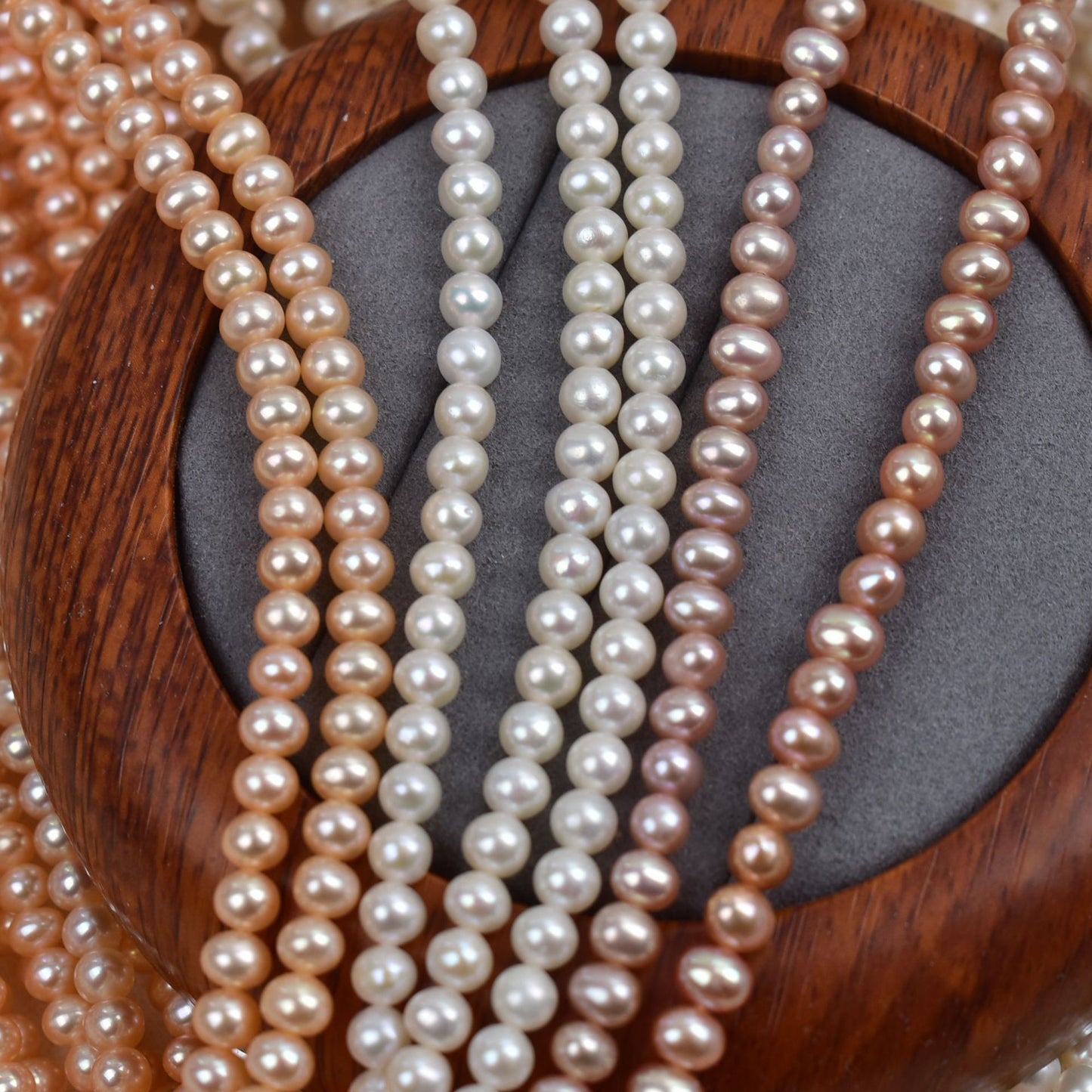 1136 Natural freshwater strong light egg round pearl 4-5mm