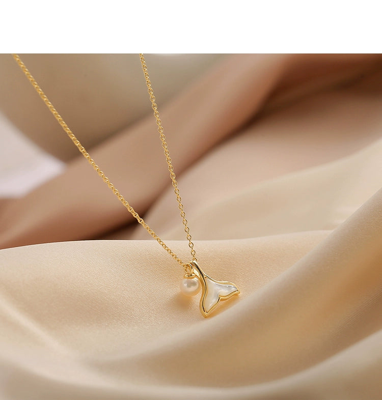 Mermaid tail pendant, freshwater pearl necklace, women's light luxury niche sterling silver collarbone chain, Valentine's Day gift for girlfriend