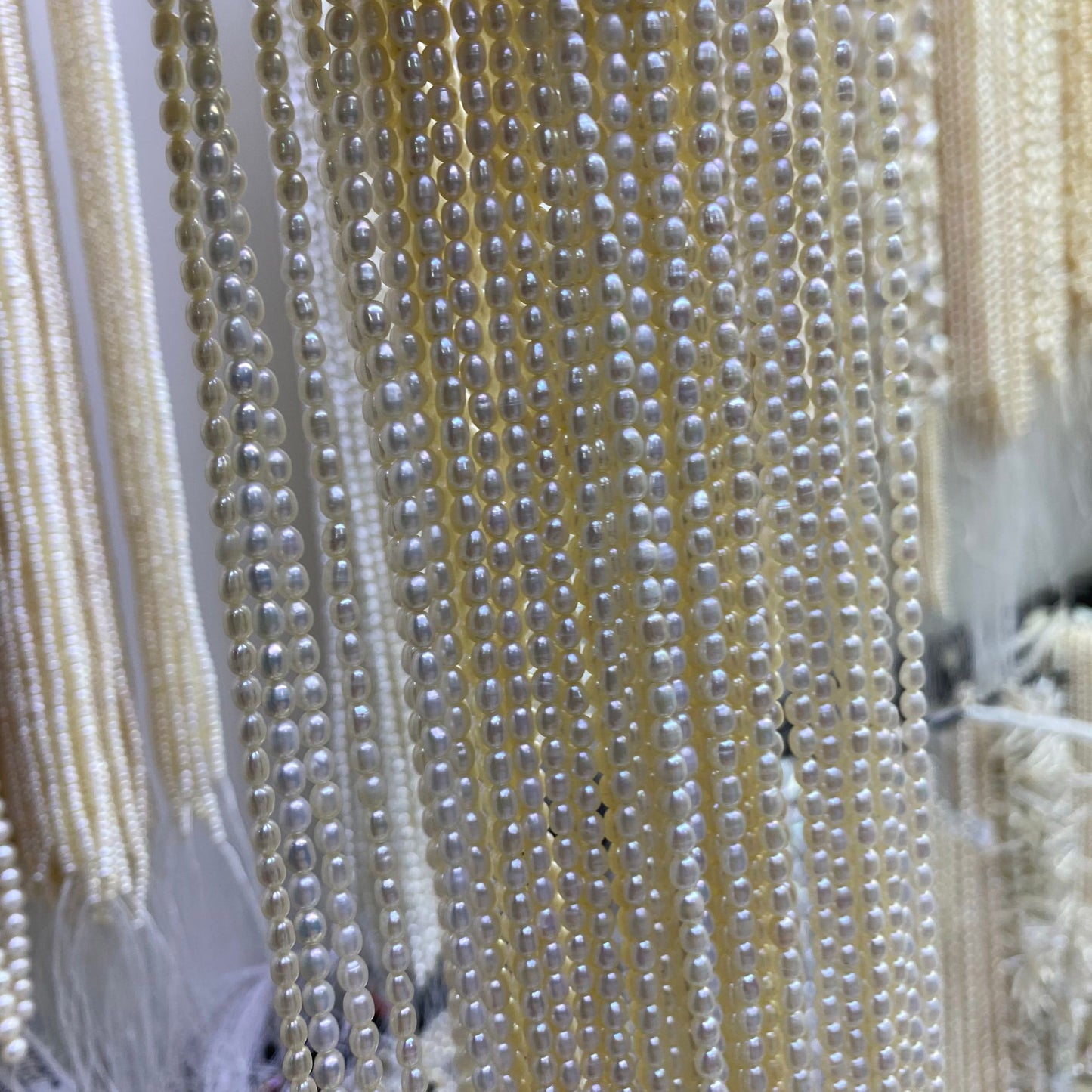 1056 Natural Freshwater Pearl 3-4mm Purple Rice Beads