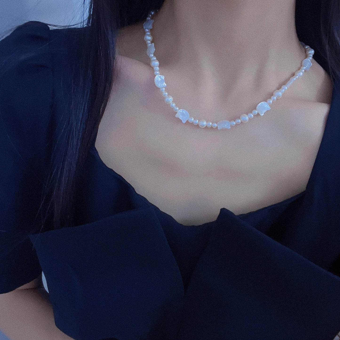 Idol Internet celebrity explosion tian ran freshwater real pearl shell black and white cat sweet cool wind necklace