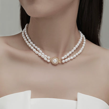 Double pearl necklace collarbone ladies rice grain freshwater beads elegant retro sweater chain 2025 new lettering